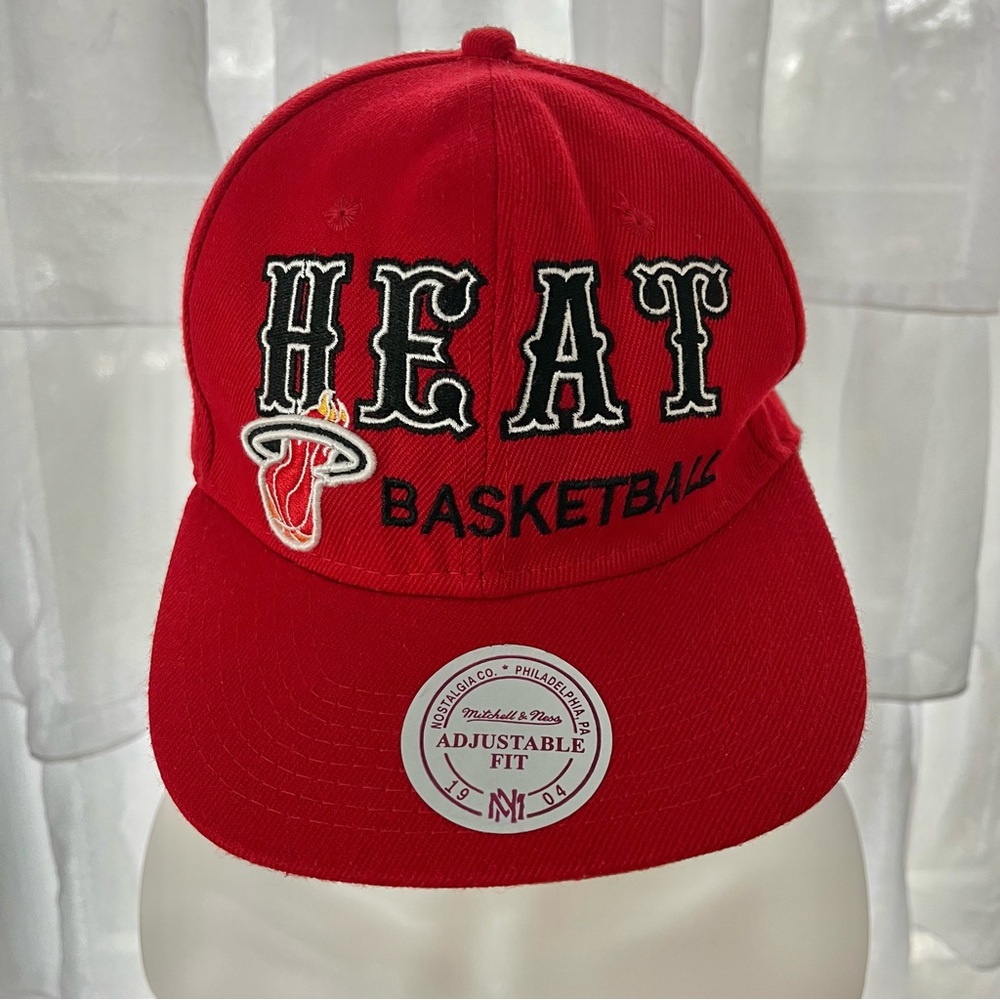 Mitchell & Ness Heat Basketball Adjustable Snapback hat NBA 100% Wool Red